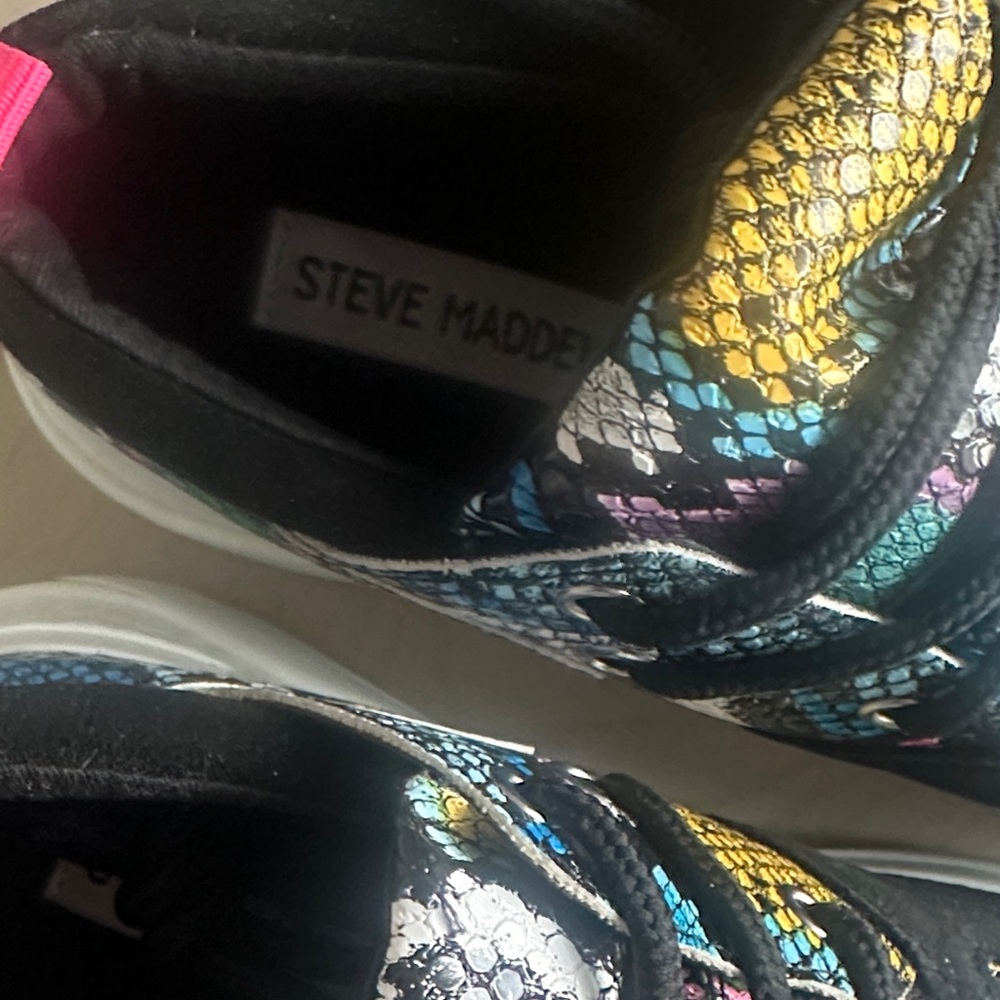 Steve Madden Colorful Women's Sneakers - Picture 4 of 4